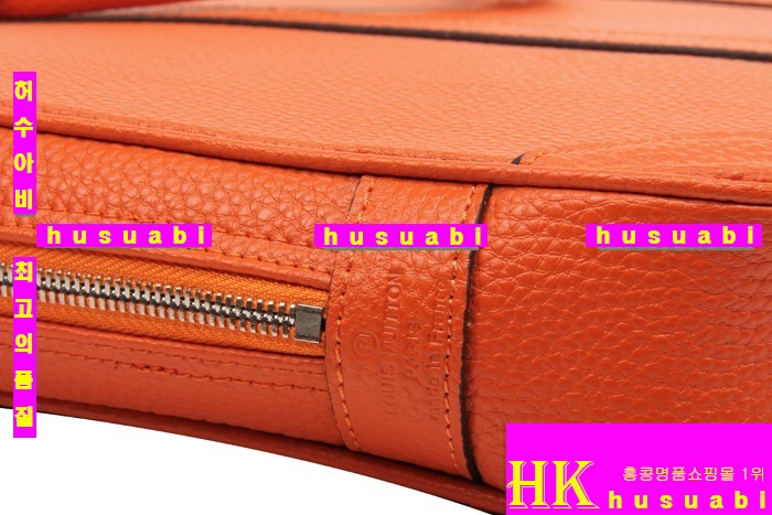 ���̺��� ��Ʈ�� ��ť��Ʈ ���ƾ��� M56004-1