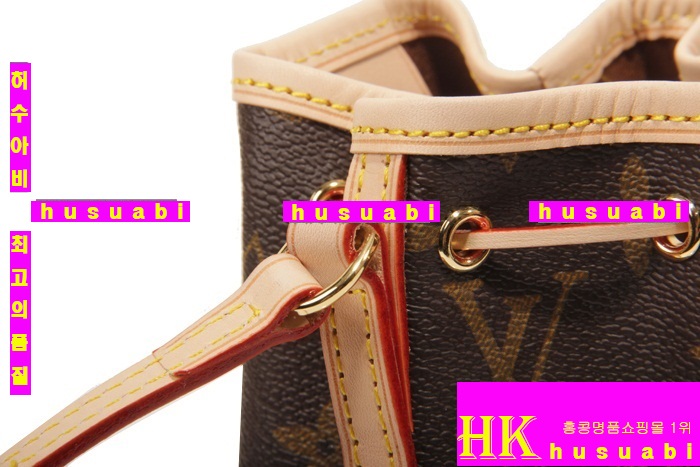 ����ǰ���׻��ڷ��̺��� ���� �뿡 �̴� ũ�ν��� M41346-21(��������Ư���Ǹ�)