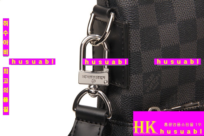 ���̺��� ���� ũ�ν��� M41197-3