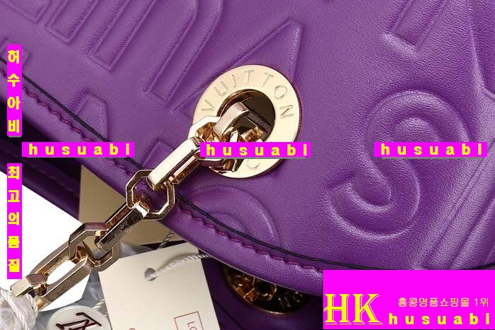 ���̺��� ���ڰ��� M95828-5