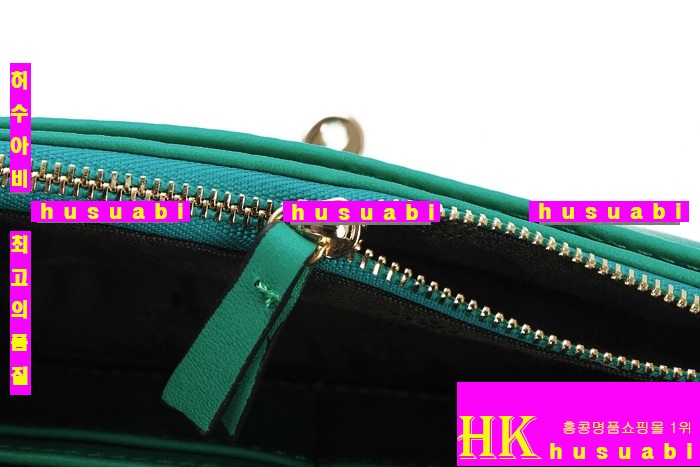 �ֹ��� �̴� ũ�ν��� 8406 