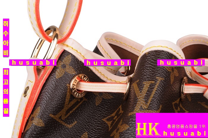 ���̺��밡�� �ڶ� �뿡 ������ M42226