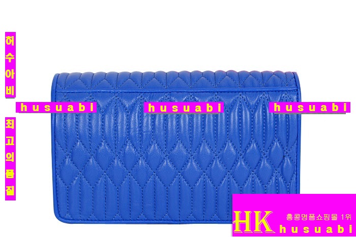 �̿�̿� ���׽�� ũ�ν��� MUG68823-4