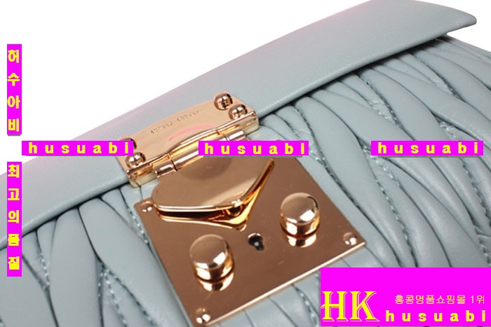 �̿�̿� ���׽�� ũ�ν��� MUG81237-2