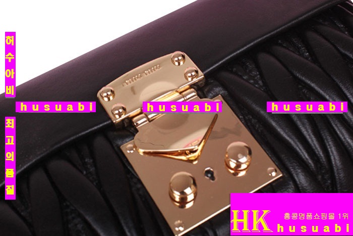 �̿�̿� ���׽�� ũ�ν��� MUG81237-3