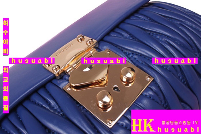 �̿�̿� ���׽�� ũ�ν��� MUG81237-5