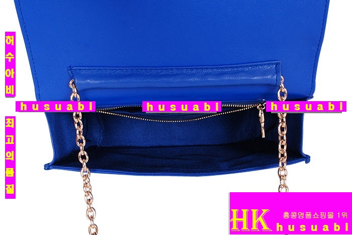 �̿�̿� ���׽�� ũ�ν��� MUG68823-4