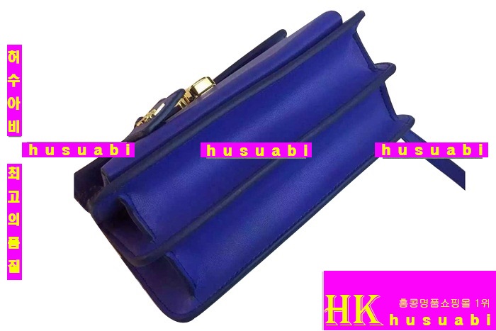 �Ի��ζ����� ���̽��� �̴� ũ�ν��� YSL65625