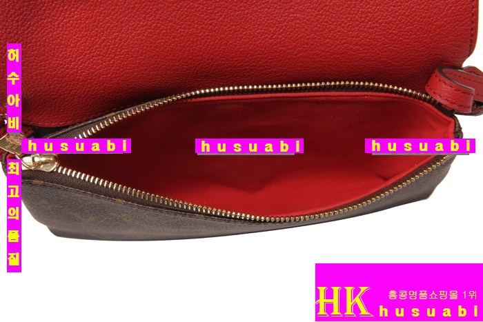 2015 ���̺��� ���׷� Ʈ���� M50184-1 