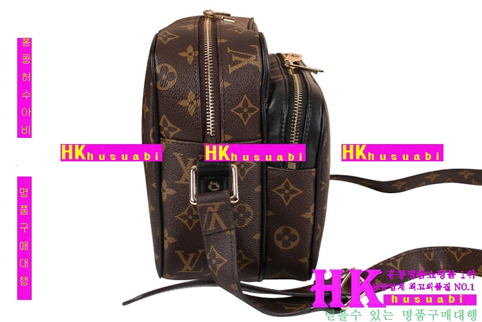 2016�Ż� ���̺��� ũ�ν��� M95706-3(ǰ����ǰ)