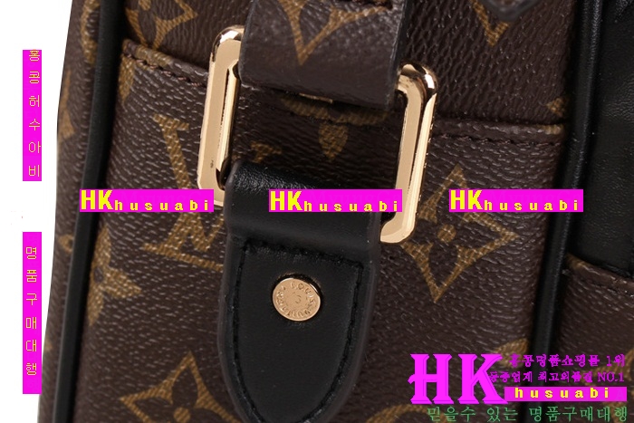 2016�Ż� ���̺��� ũ�ν��� M95706-3(ǰ����ǰ)