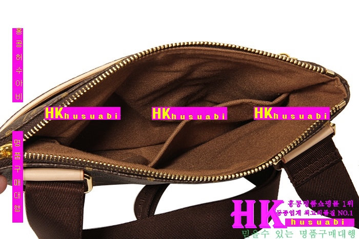 ���̺��� ũ�ν��� �߹� Ŭ��ġ M40524