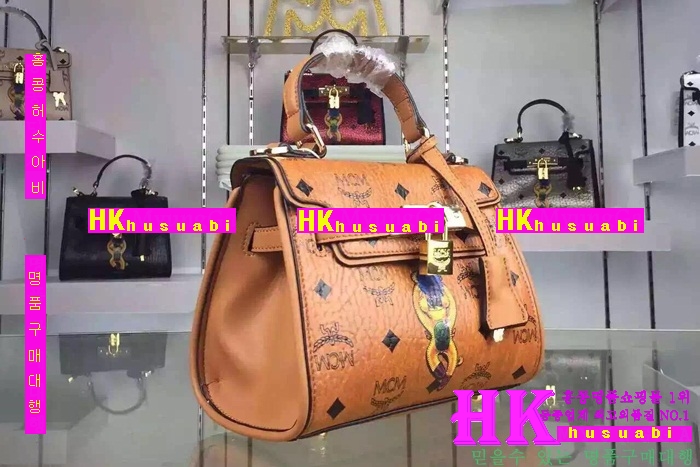 ������ (MCM) ��Ʈ/����� 2016�Ż� MCM-66599-15