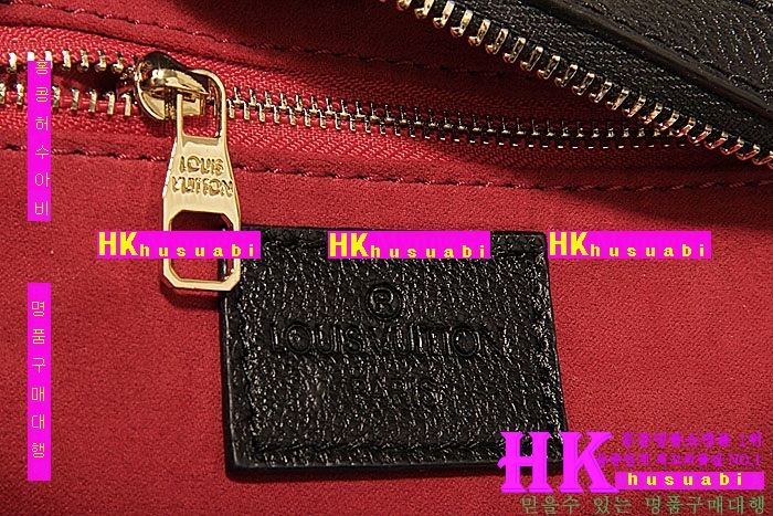 ����ǰ���׻��ڷ��̺��� ũ�ν��� �Ż� M40331-24