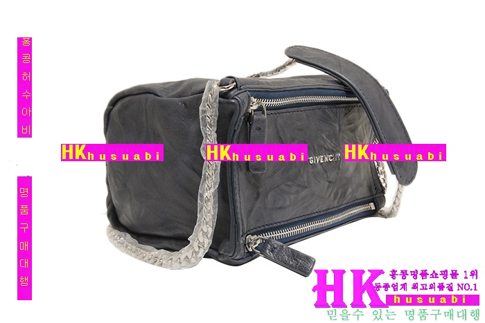 ����� �ǵ��� �̴� ũ�ν��� GV124741-2(��Ŭ)