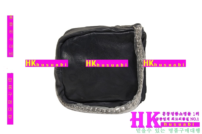 ����� �ǵ��� �̴� ũ�ν��� GV124741-2(��Ŭ)