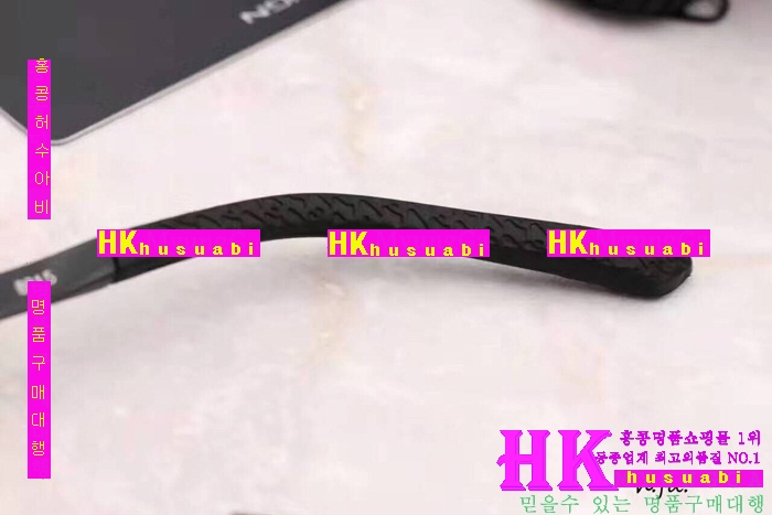 �߷��þư� Ŭ��ġ�� �̴�ũ�ν��� ������ BA66582