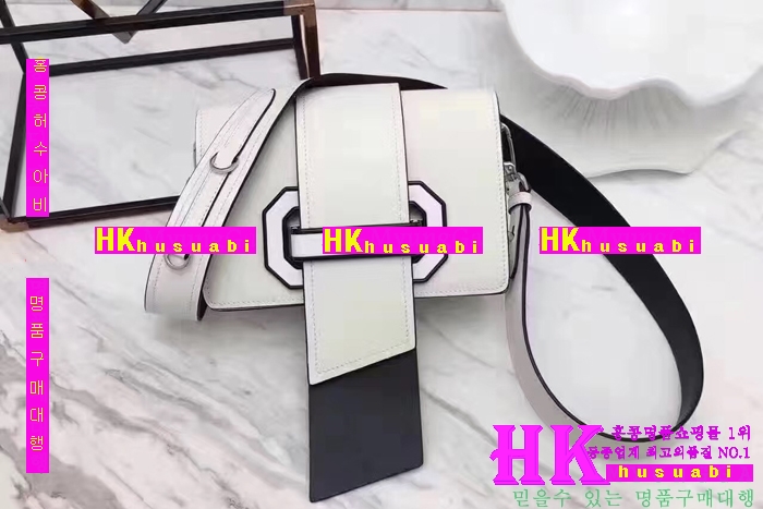 NEW ����� �Ż� ������ ũ�ν��� PA170325-3