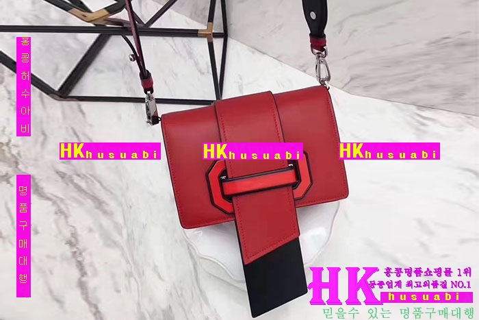 �ڹ̷��ޡ�NEW ����� �Ż� ������ ũ�ν��� PA170405-21