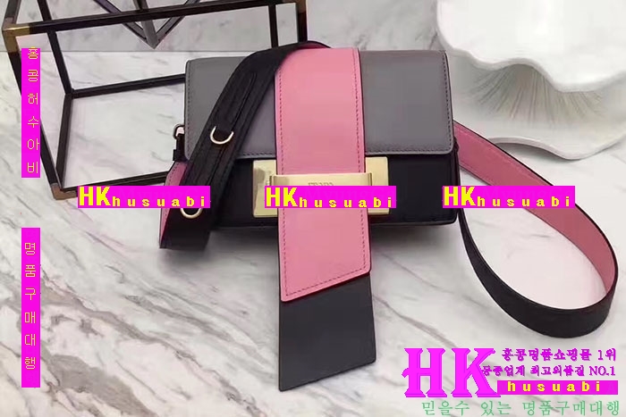 �ڹ̷��ޡ�NEW ����� �Ż� ������ ũ�ν��� PA170405-15