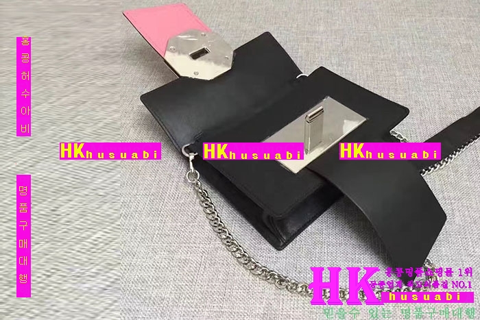 �ڹ̷��ޡ�NEW ����� �Ż� ������ ũ�ν��� PA170405-12