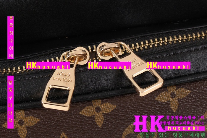 2016�Ż� ���̺��� ũ�ν��� M95706-3(ǰ����ǰ)