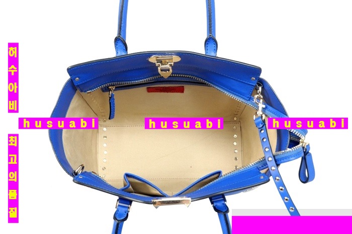 �߷�Ƽ�� �����͵� ũ�ν��� VA2016-9