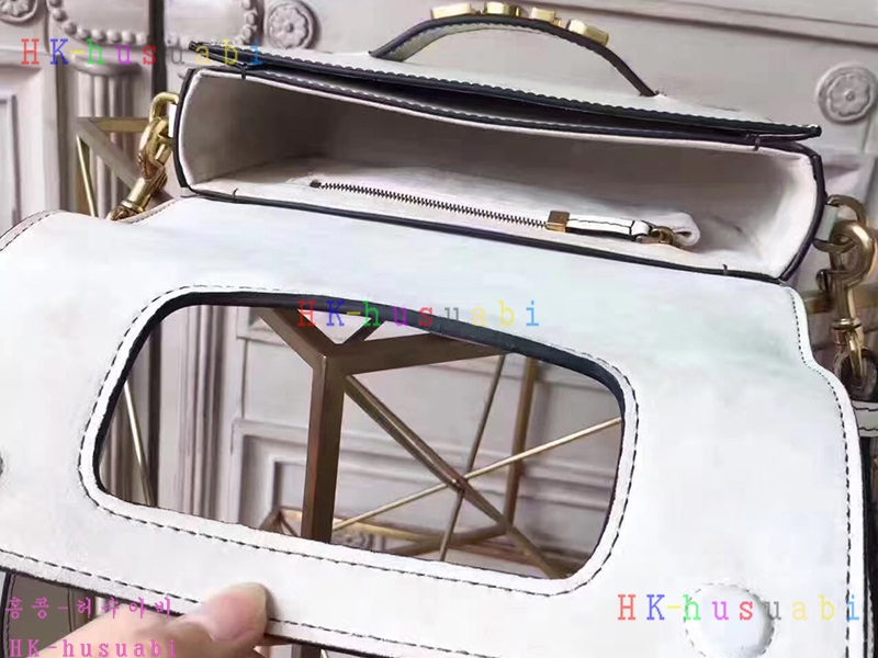 �ڹ̷��ޡ�NEW ��ýŻ� ũ�ν���30PJM825YR491