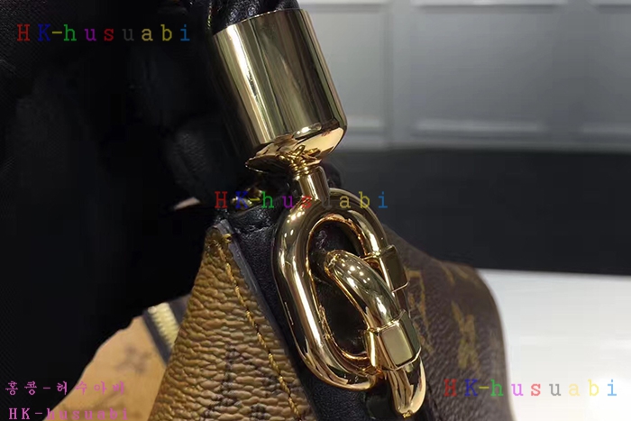 NEW 17S/S ���̺��� Ʈ���̾ޱ� ����Ƽ ����� M44130