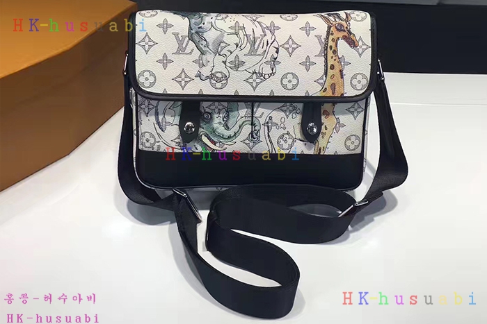 NEW 17S/S ���̺��� �޽��� PM M54248-1