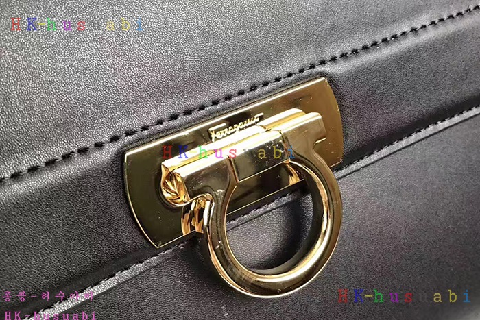 NEW 17F/W ��󰡸� �Ż� ���� ���ǾƼ���� 21G569-3