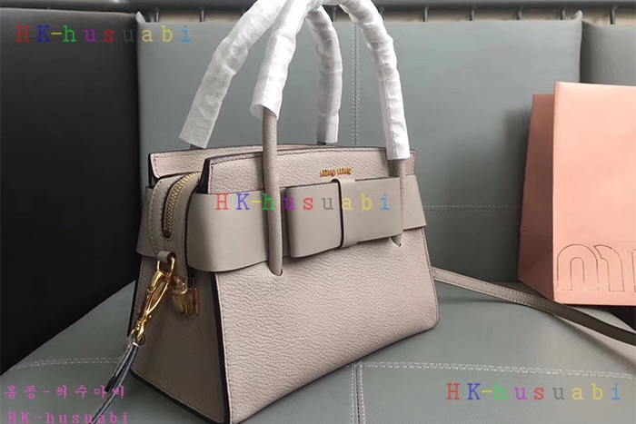 �ڹ̷��ޡ� 2017F/W �̿�̿� �Ż� ����� ���� ��Ʈ�� �̵� 5BA056-2