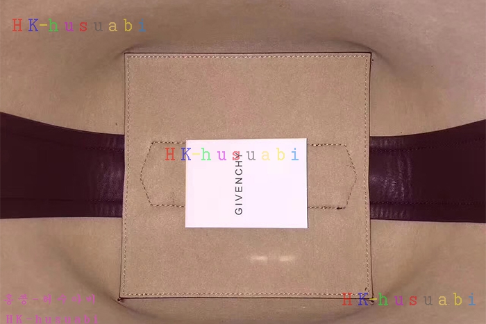 �ڹ̷��ޡ� 2017F/W �Ż� ����� ������ ũ�ν� �� GV719016-14