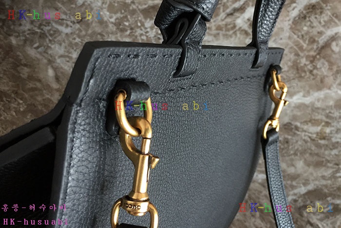 �ڹ̷��ޡ� 2018s/s ���� ����Ʈ ����  ž�ڵ��  GG442622-2