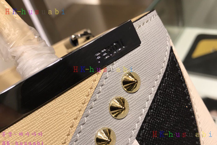 �ڹ̷��ޡ�  ��� ���긣 �Ż�� F 8808-1