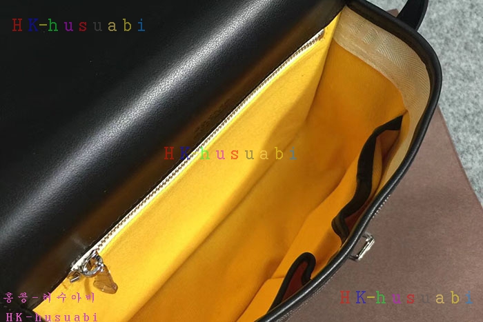 �ڹ̷��ޡ� ���ߵ� �Ż� �޽����� GY 355840-13