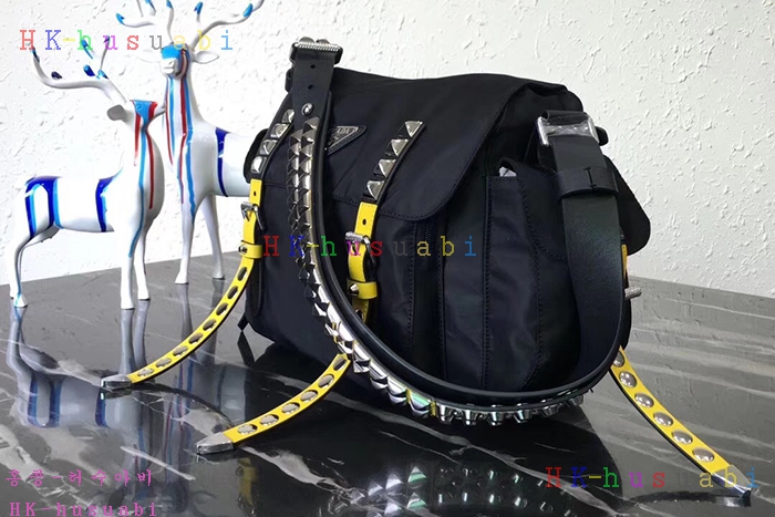 �ڹ̷��ޡ� ����� ���͵� ����� PR 1BD118-4