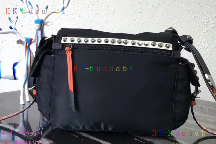 �ڹ̷��ޡ� ����� ���͵� ����� PR 1BD118-2