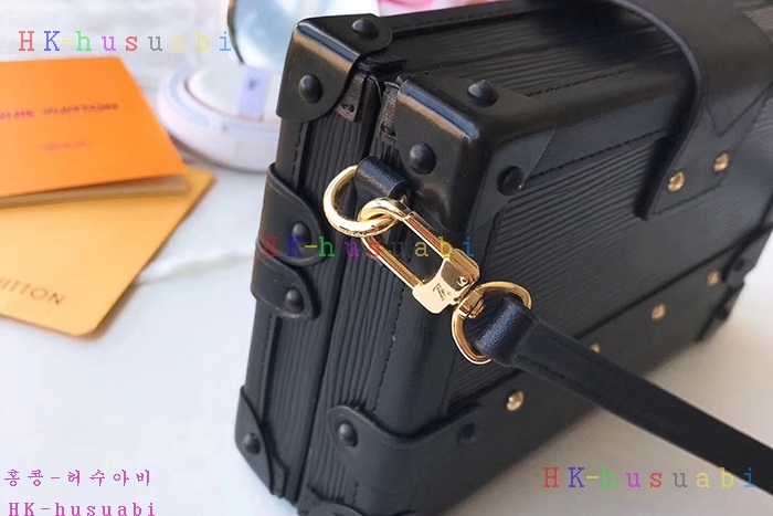 �ڹ̷��ޡ� ���̺��� �ڶ�� ��  M54650-5