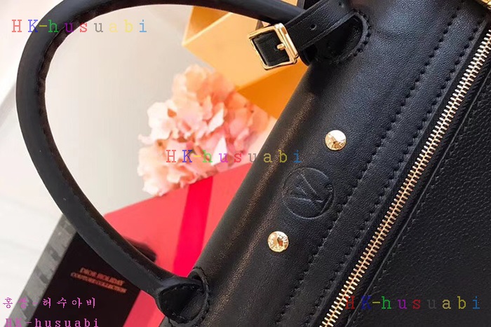 �ڹ̷��ޡ� ���̺��� ��Ƽ��Ƽ�� ��Ʈ�� M54925-4