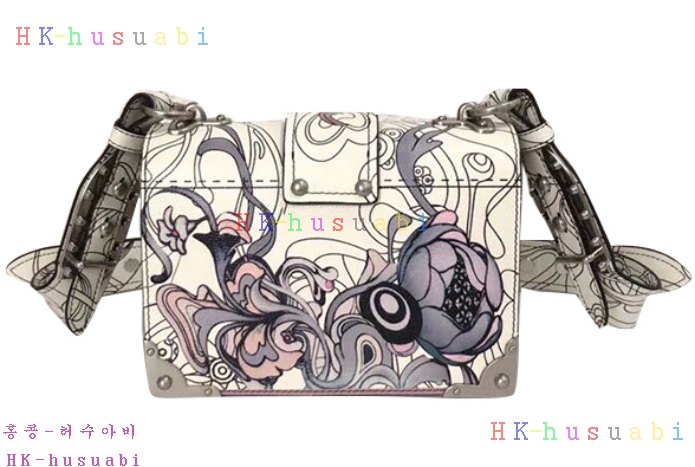 �ڹ̷��ޡ� ����� �Ϸ���Ʈ ī�̿��� PR 1BD045  