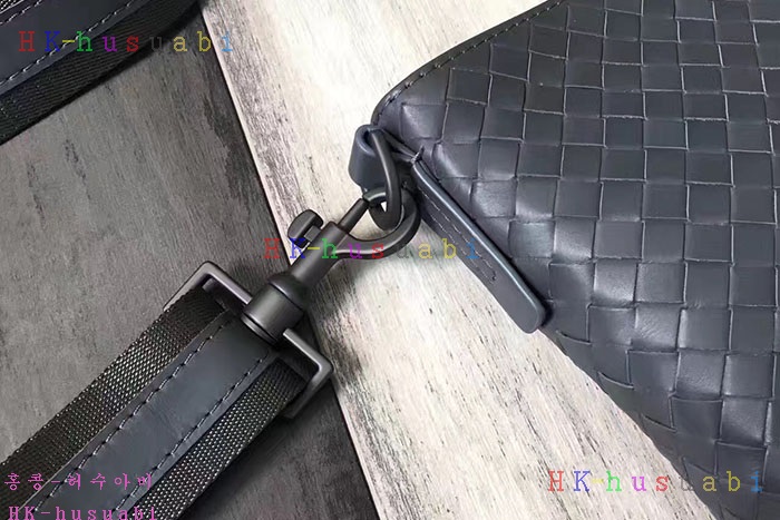 �ڹ̷��ޡ� ���װ�����Ÿ �Ż� ũ�ν��� V0079-4