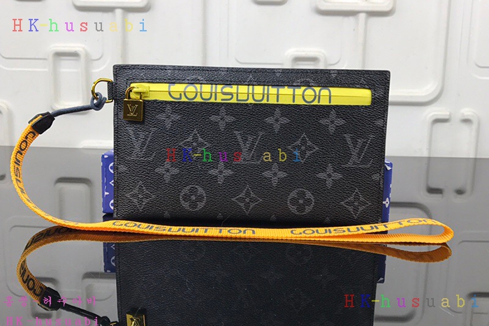 �ڹ̷��ޡڷ��̺��� ���� Ŭ��ġ M68003-2