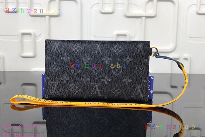 �ڹ̷��ޡڷ��̺��� ���� Ŭ��ġ M68003-2