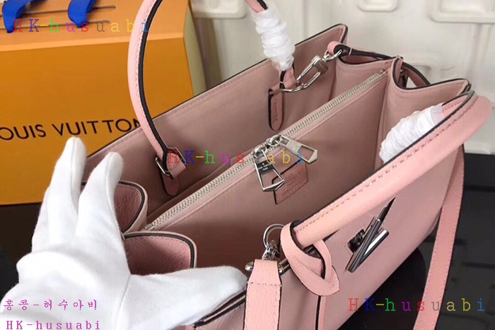 �ڹ̷��ޡڷ��̺��� Ʈ����Ʈ ��Ʈ�� M54811-4