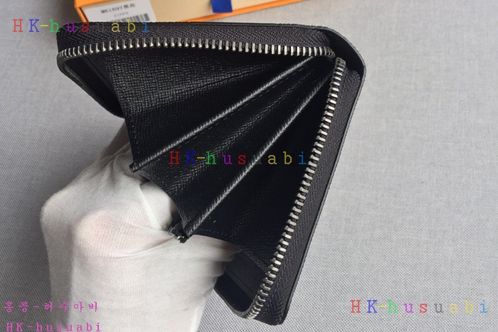 �ڹ̷��ޡ� ���̺��� ���׷� ������   M61697