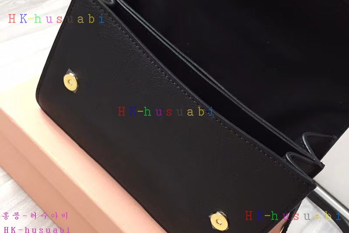 �ڹ̷��ޡ� �̿�̿� ����� �����  MU 5BH609-10