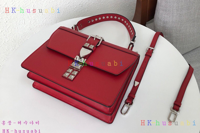 �ڹ̷��ޡ� ����� ���͵� �ΰ�  ����� PR 1BA179-3