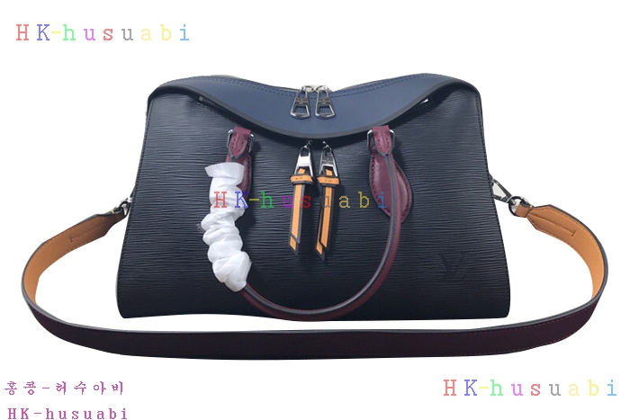 �ڹ̷��ޡ� ���̺��� ƥ������ M53443