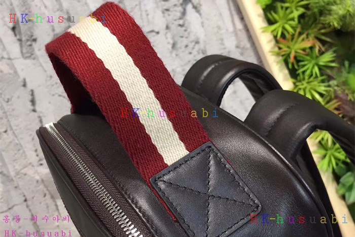 �ڹ̷��ޡ� �߸� �Ż� ���� BL366954